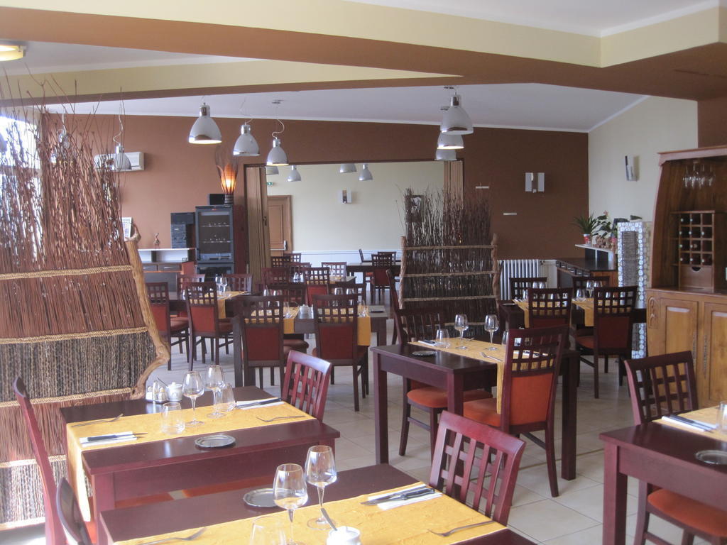 Hotel Restaurant Rive Gauche Bessines-sur-Gartempe Zewnętrze zdjęcie